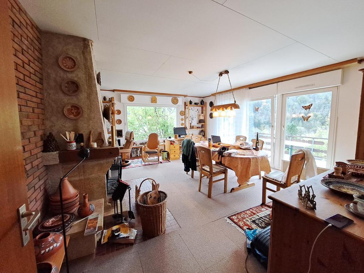 Villa Cosy House In Picturesque Jura Doucier Esterno foto