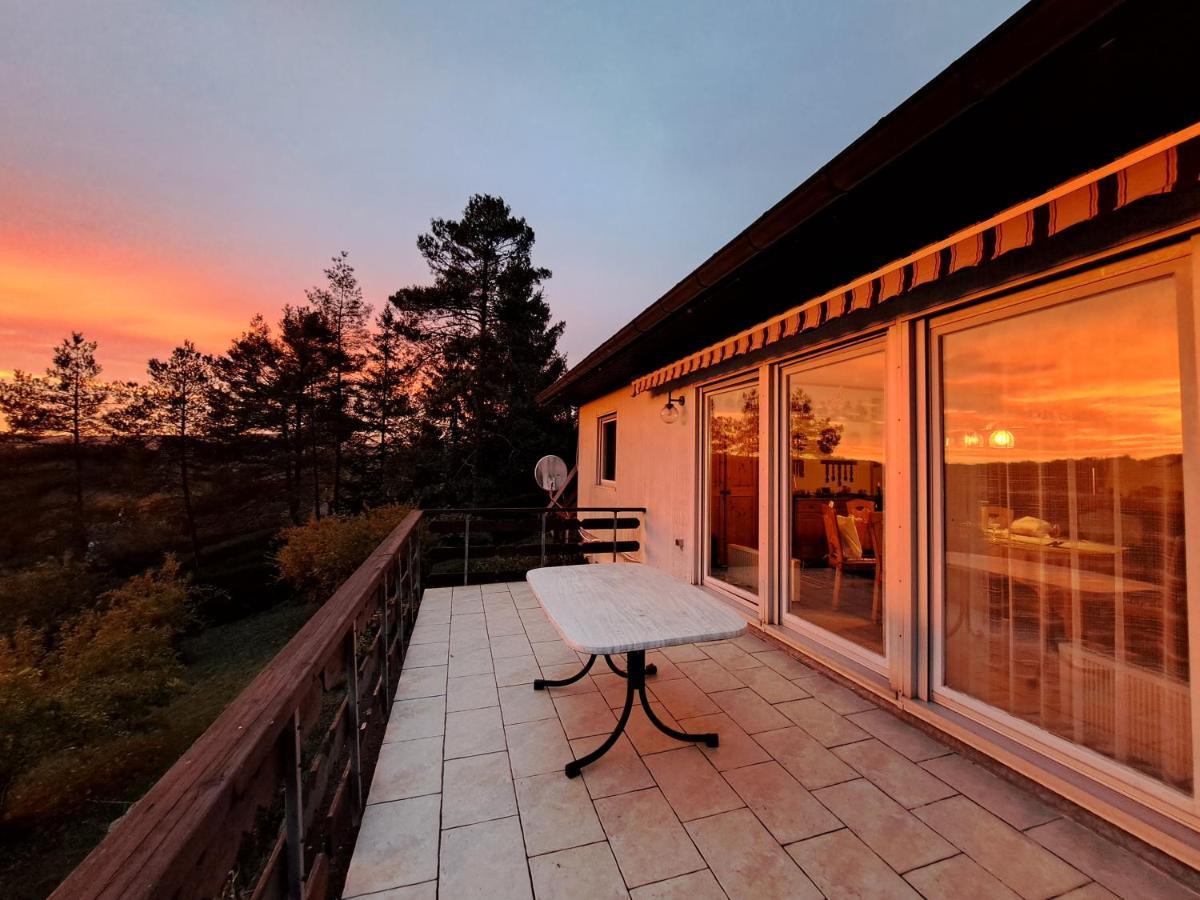 Villa Cosy House In Picturesque Jura Doucier Esterno foto